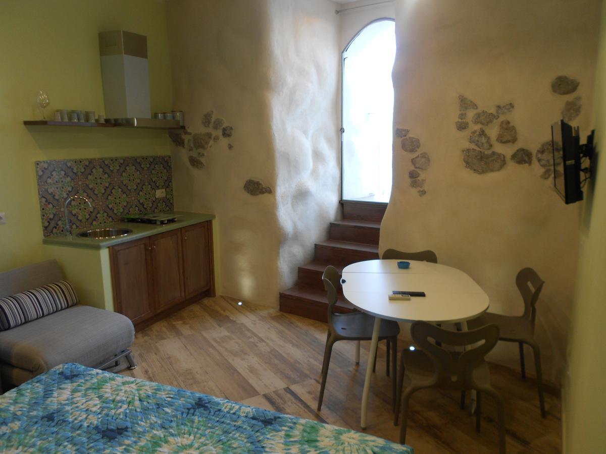 Balcone Sulla Spiaggia Cefalu Luaran gambar