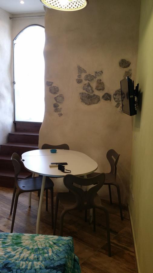 Balcone Sulla Spiaggia Cefalu Luaran gambar