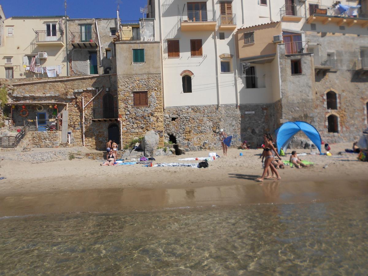 Balcone Sulla Spiaggia Cefalu Luaran gambar