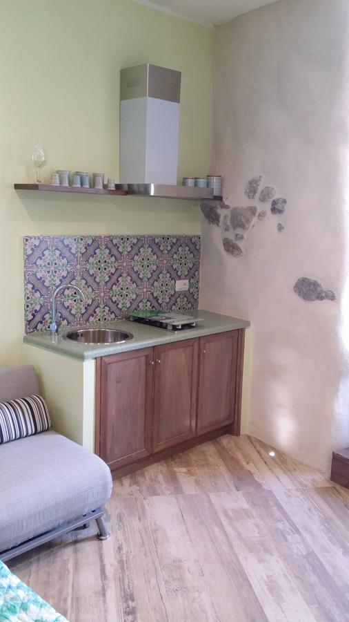 Balcone Sulla Spiaggia Cefalu Luaran gambar